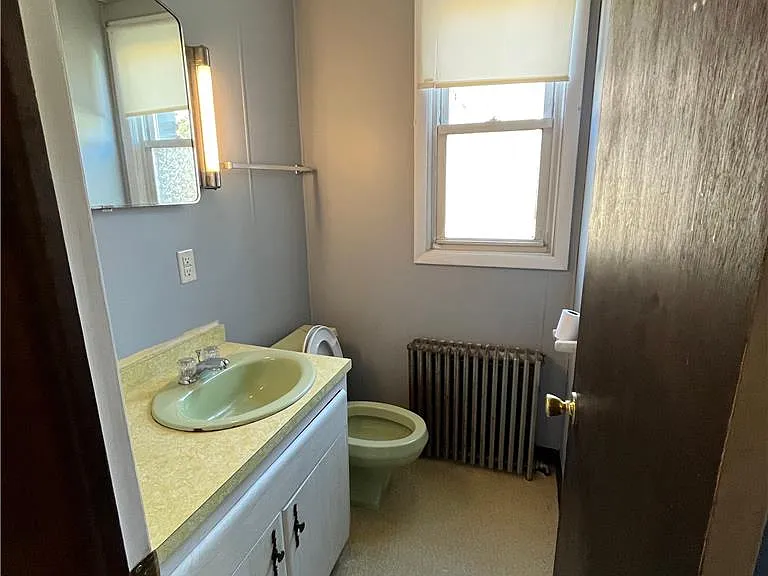 415 W Pennsylvania Ave — Photo 10