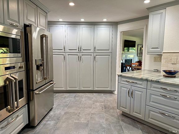5th image of 2034 Stonefield Lane