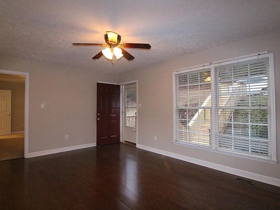 3rd image of 3420 Mount Pleasant Blvd