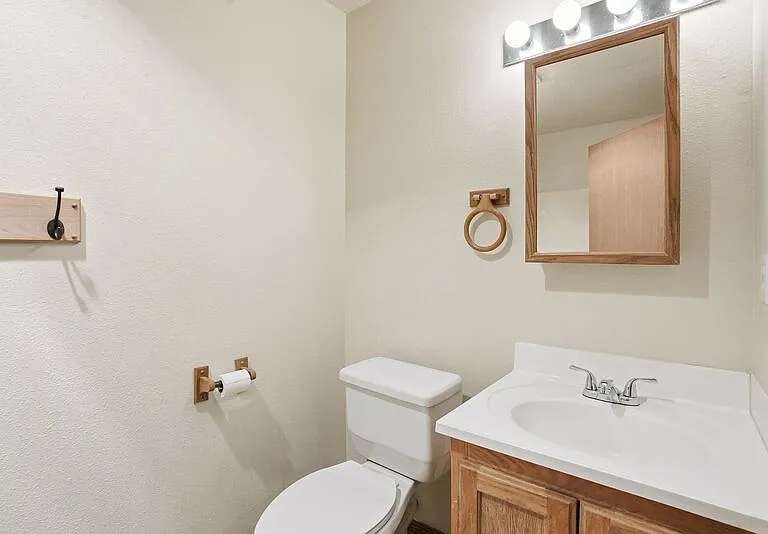 13221 E 31st Ct #2 — Photo 19