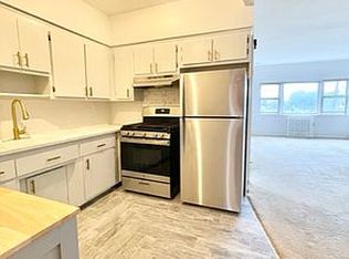 1064 E 86th St #2, Brooklyn, NY 11236