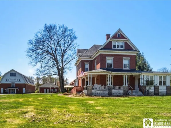 5031 W Lake Rd, Mayville, NY 14757