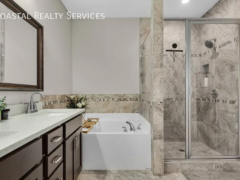 66 Brenda Ln — Photo 18