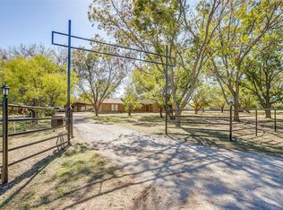5330 Pork Chop Hl, Benbrook, TX 76126