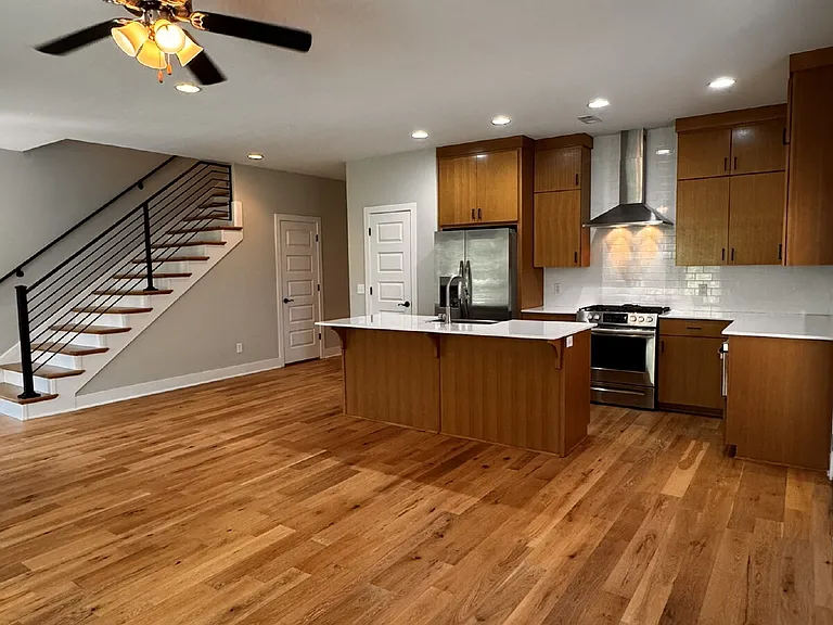 2375 Amherst Aly — Photo 10
