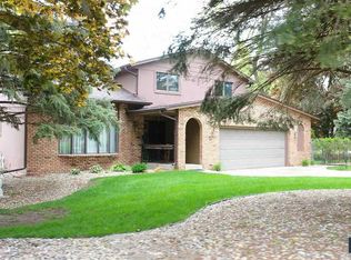 4605 S Vista Ln, Sioux Falls, SD 57105