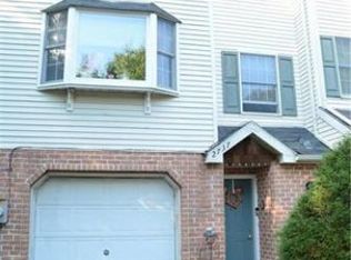 2737 Madison Ave, Bethlehem, PA 18017