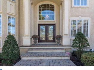6 Simsbury Dr, Voorhees, NJ 08043