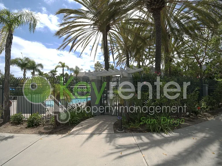 7663 Hazard Center Dr — Photo 25