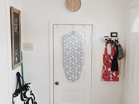 2nd image of 2103 N Elm St APT A