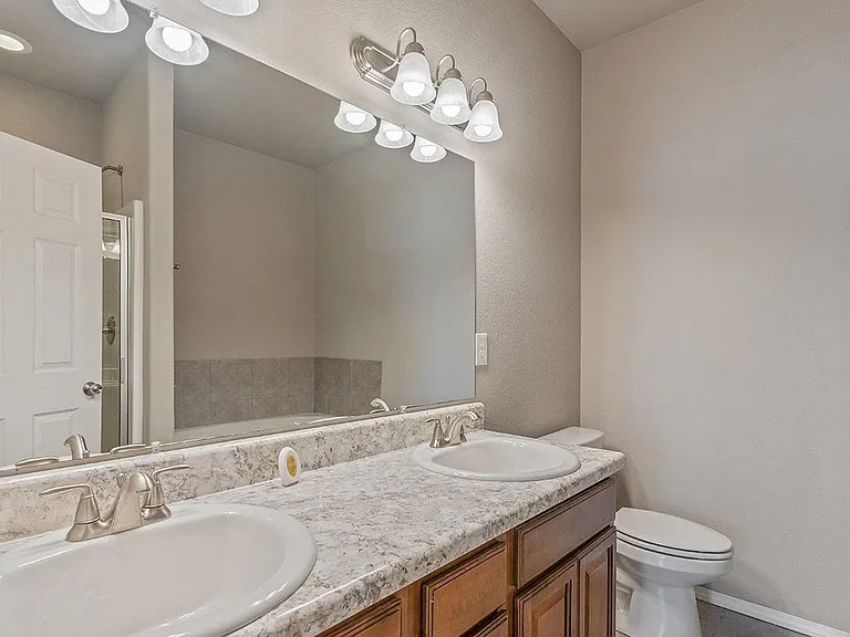 4600 W Colfax Loop — Photo 11
