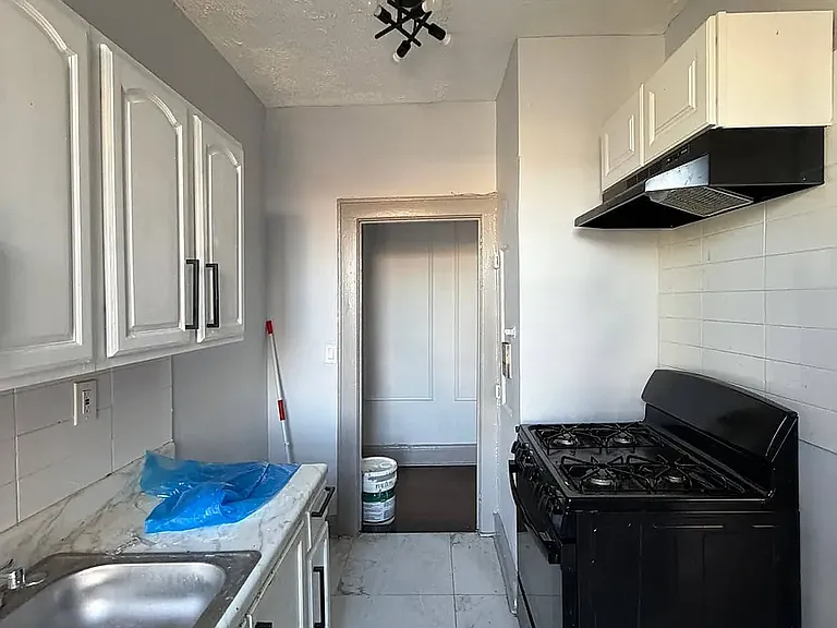 717 Arlington Ave #3D-4A-5A — Photo 2