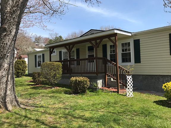 Front view from driveway