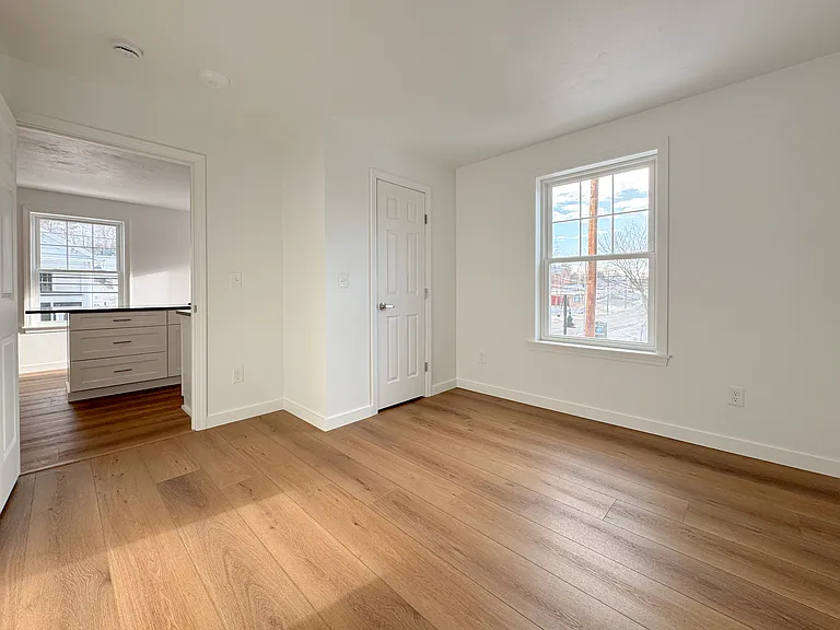 505 Main St #5 — Photo 14