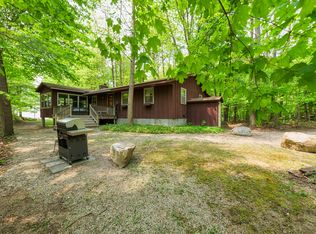 2436 Lakeshore Dr, Fennville, MI 49408