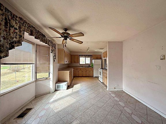 5th image of 733 Fortune Rd