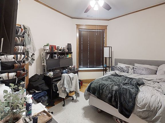 4th image of 3765 N Lakewood Ave #2
