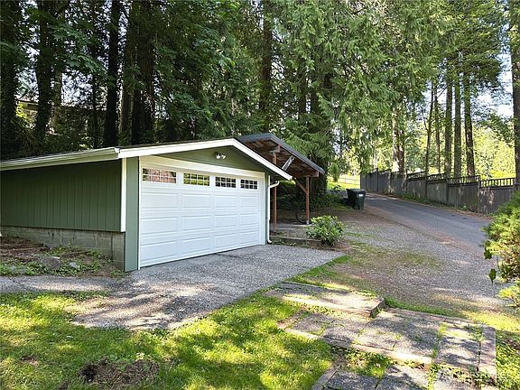 4th image of 3305 Windolph ln NW