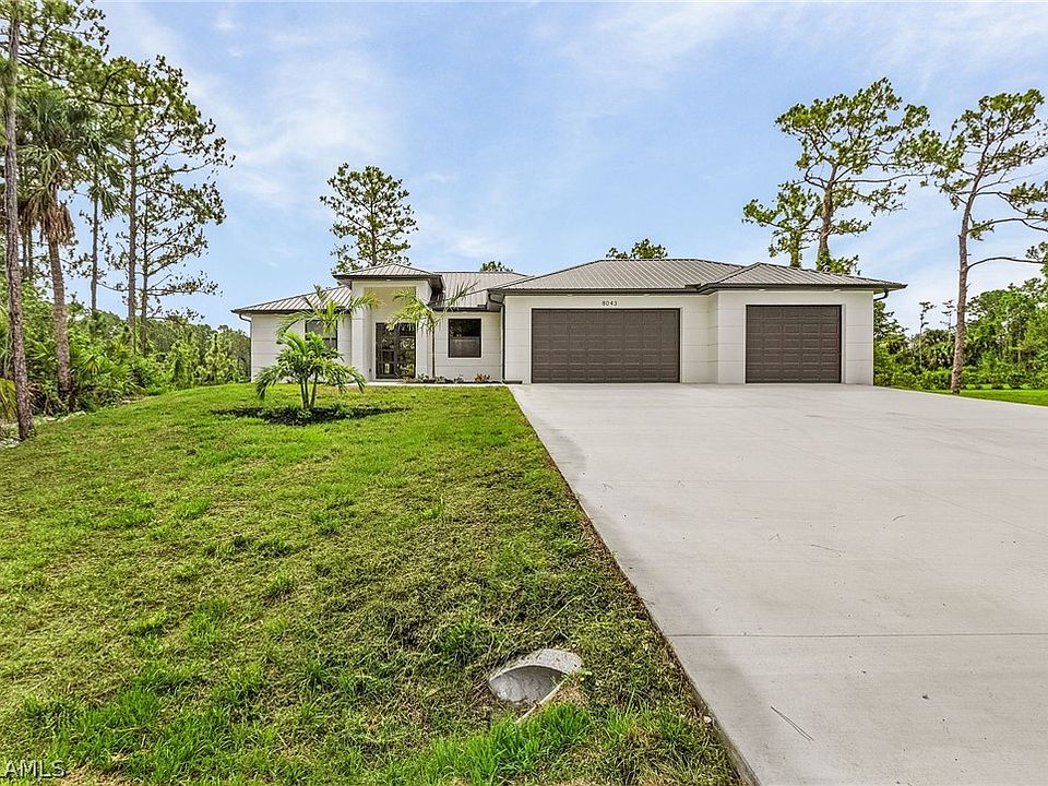 1st image of 8043 Sandalwood Cir