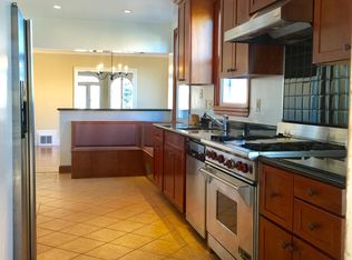 1424 14th Ave, San Francisco, CA 94122
