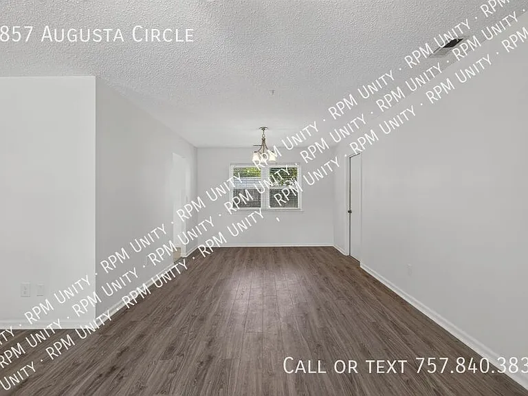 2857 Augusta Cir — Photo 21