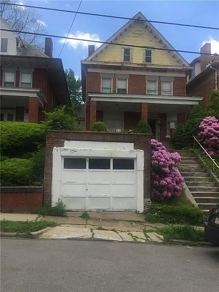 1010 Farragut photo 1