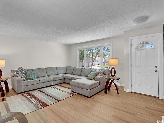 3rd image of 961 GARRY STREET