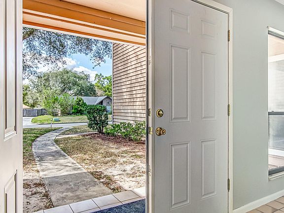 4th image of 301 Gleneagles Dr