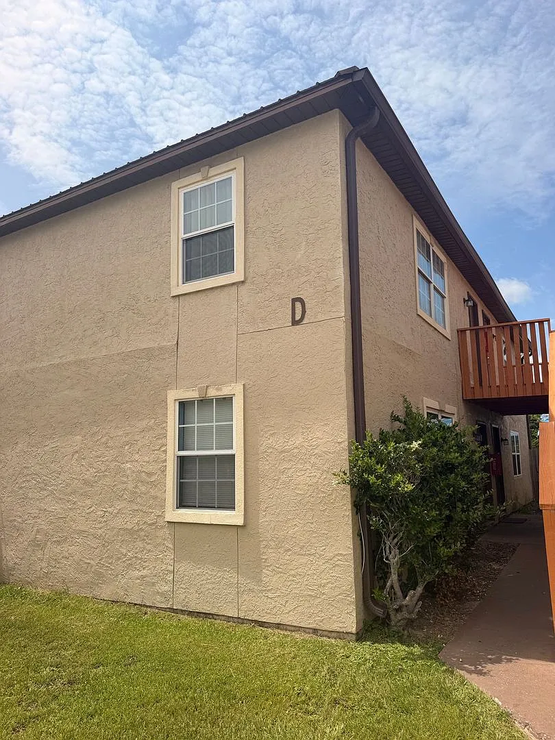 6321 Lenawee Street Apt D4 — Photo 1