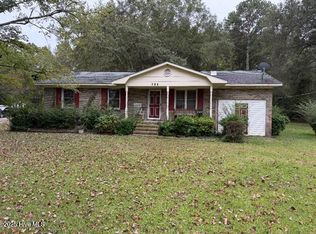 639 Cornwallis Rd, Teachey, NC 28464