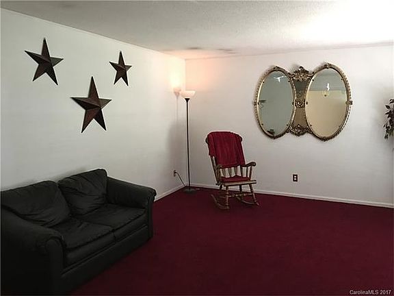 4th image of 1025 Kensington Ave