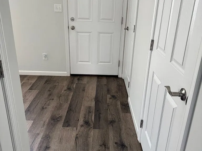 138 Delano Dr — Photo 6