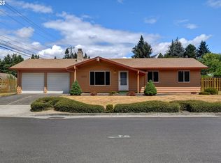2823 NE Azalea St, Hillsboro, OR 97124