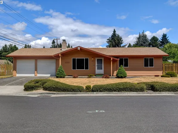 2823 NE Azalea St, Hillsboro, OR 97124