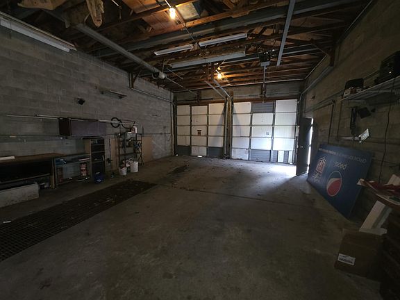 5th image of 673 S Wolf Lake Rd
