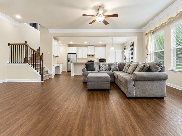 1856 Hanover West Dr — Photo 11