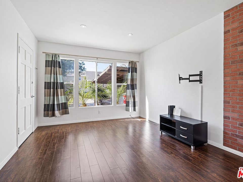 1st image of 11810 Felton Ave APT 1