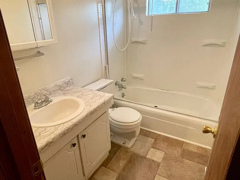 Greenwell1802 — Photo 12