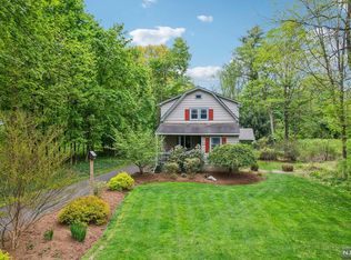 452 Grove St, Ridgewood, NJ 07450