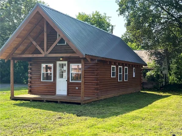 173 Madison St, Oriskany Falls, NY 13425