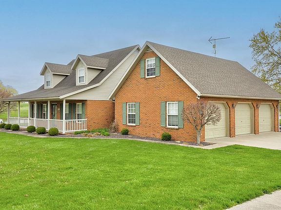 3rd image of 1125 Oakwood Dr
