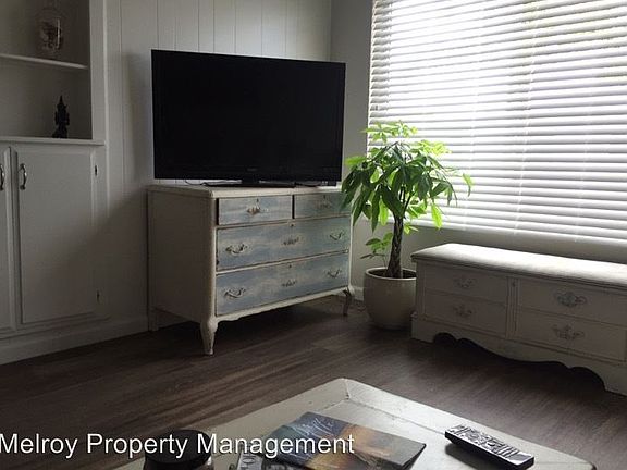 2nd image of 4128 Wabash Ave APT 15