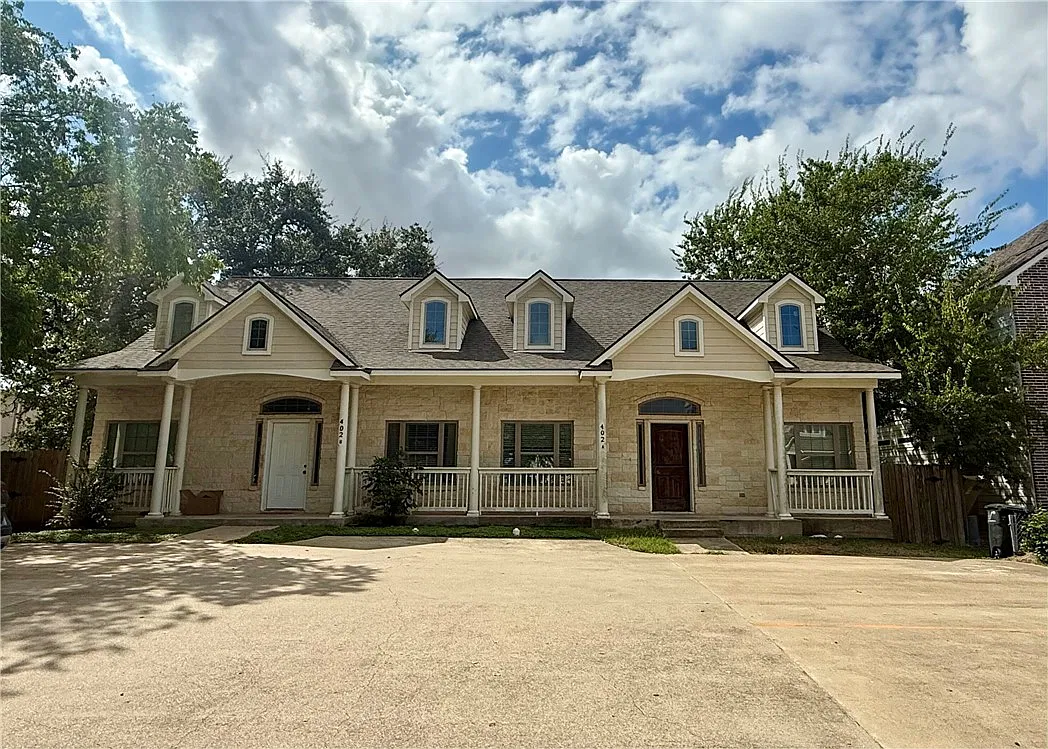 402 Nimitz St — Photo 1