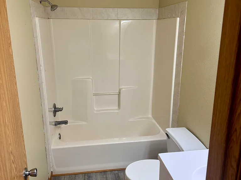 174 Main St #2A — Photo 5