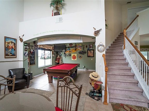 4th image of 2566 Chapala Dr