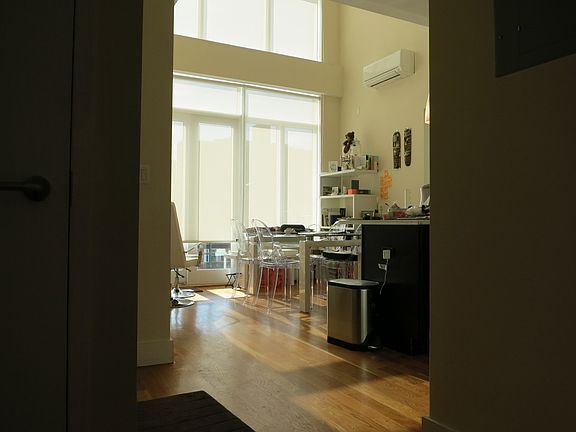 2nd image of 128 Scholes St APT 4B