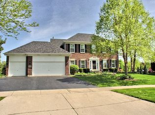 5211 Galloway Dr, Hoffman Estates, IL 60192