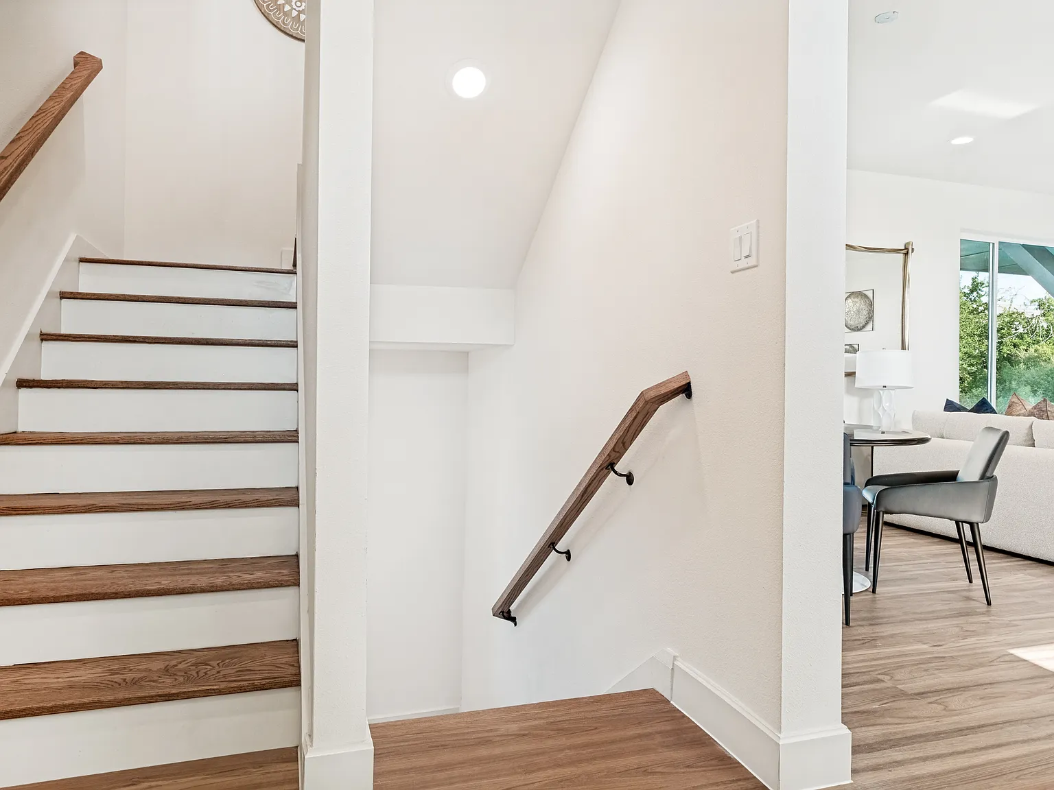 3 bed, 2.5 bath, 1770 sqft, $3,850 — Photo 3