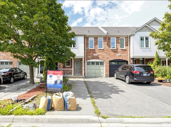 3077 Hawktail Cres, Mississauga, ON L5M 6W8