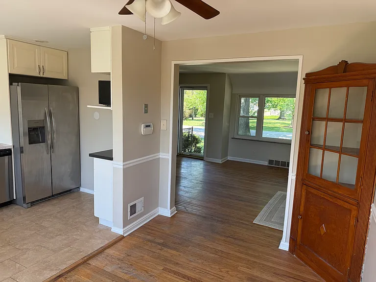 9370 Floral Ave — Photo 16